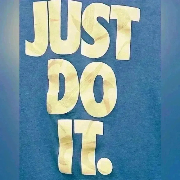 Nike “Just Do It” The Nike Tee, Girls Size XL/18-20, Periwinkle Blue - Picture 5 of 12